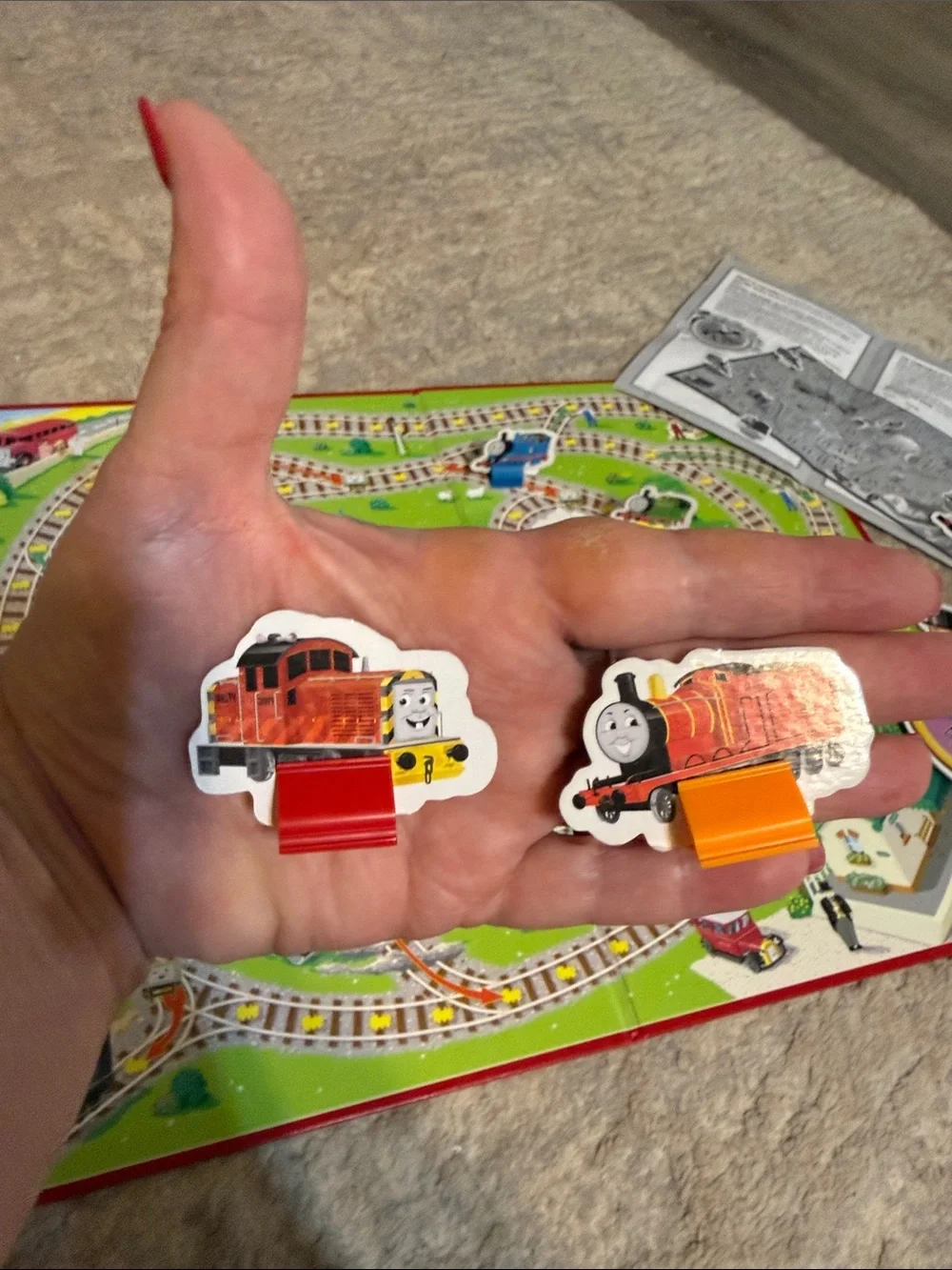 Thomas & Friends Bright Green Train Tracks & Spinner Board Game 2003